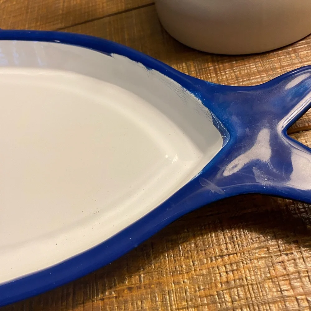 Creative Co-Op Blue and White Enamel Fish-Shaped Dish